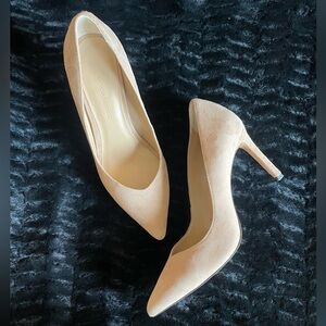 Banana Republic "Madison" Neutral Suede Pump